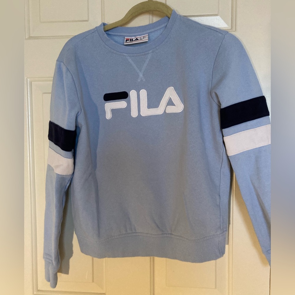 Women’s Fila Sweatshirt, small